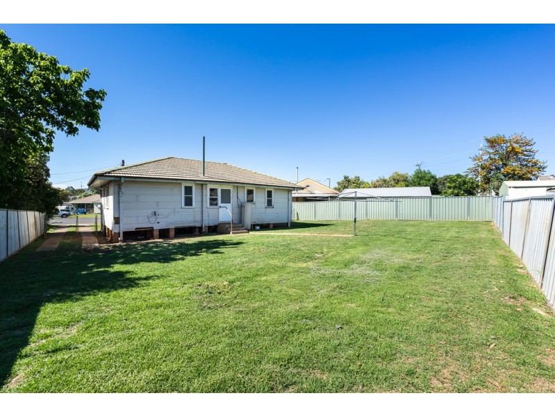 33 Spence Street, Dubbo NSW 2830