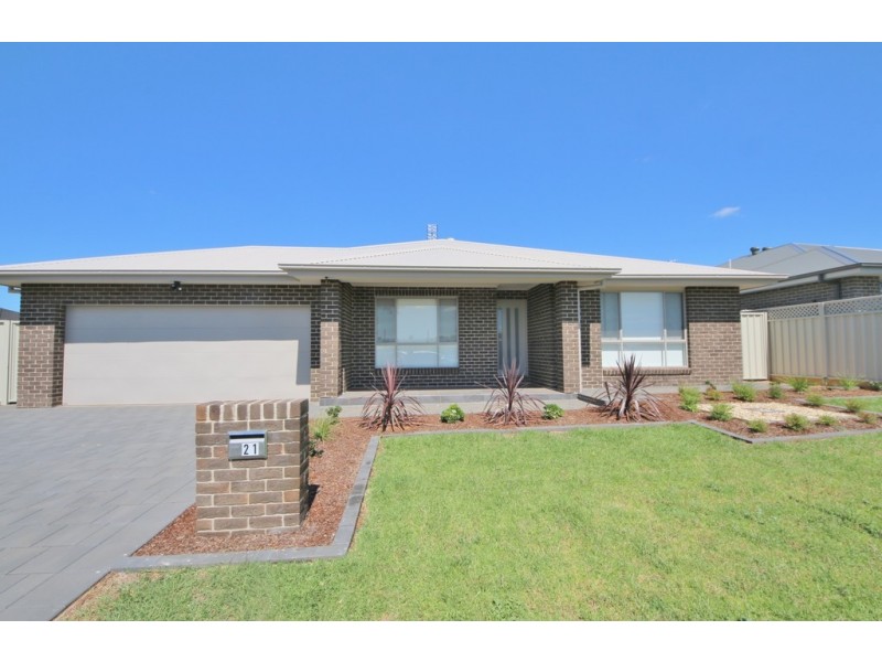 21 Apsley Crescent, Dubbo NSW 2830