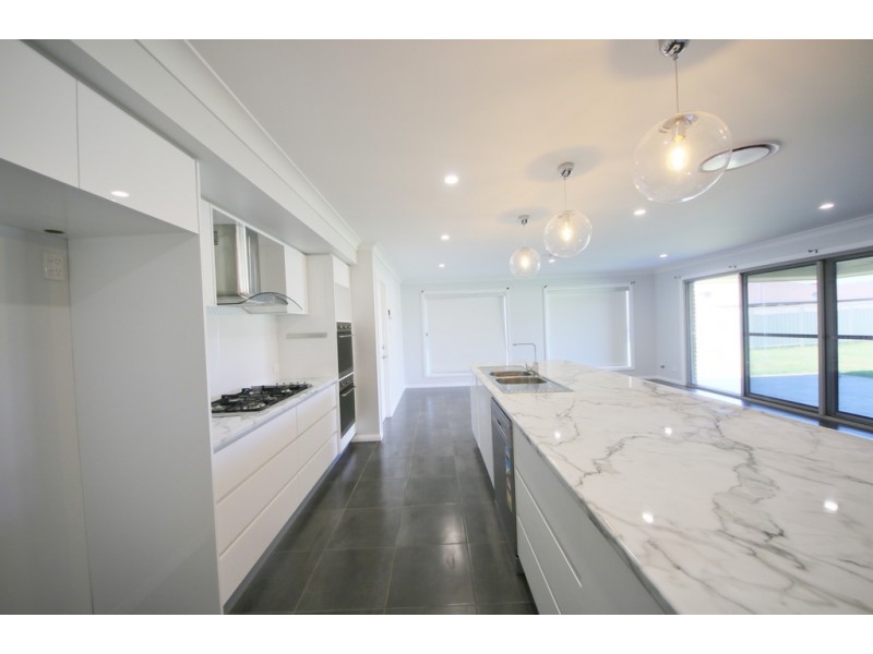 21 Apsley Crescent, Dubbo NSW 2830