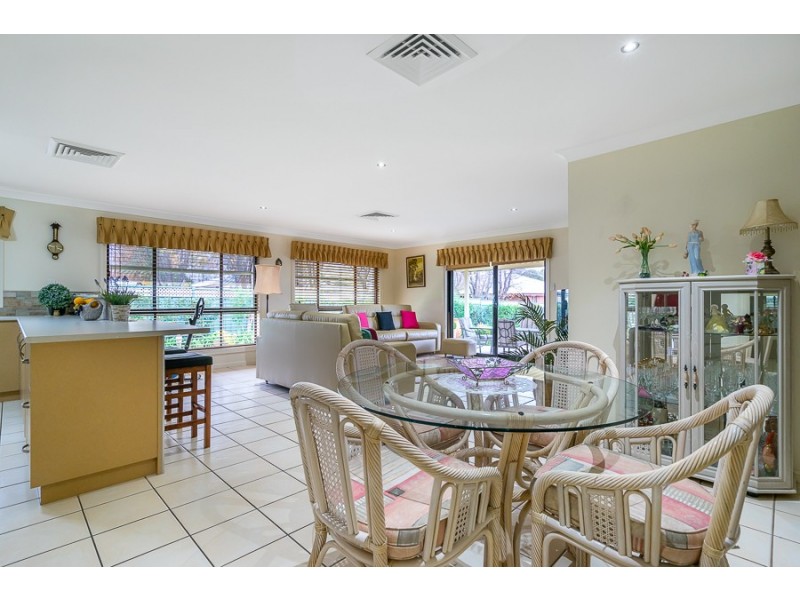 42 St Andrews Drive, Dubbo NSW 2830