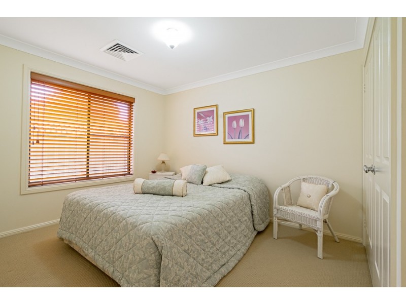 42 St Andrews Drive, Dubbo NSW 2830
