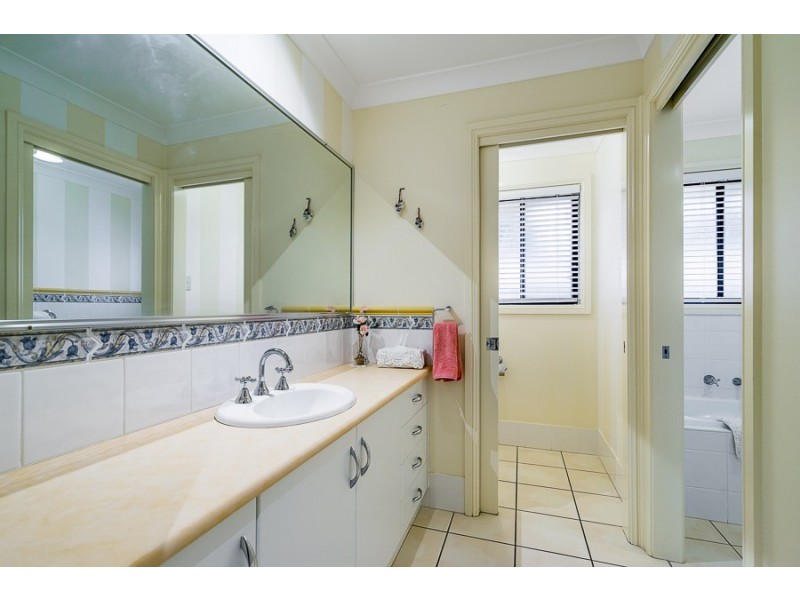 42 St Andrews Drive, Dubbo NSW 2830