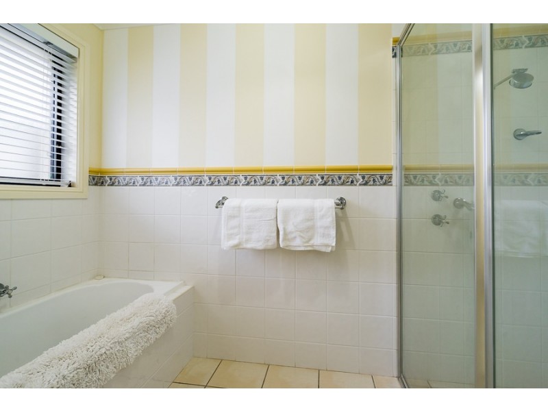 42 St Andrews Drive, Dubbo NSW 2830