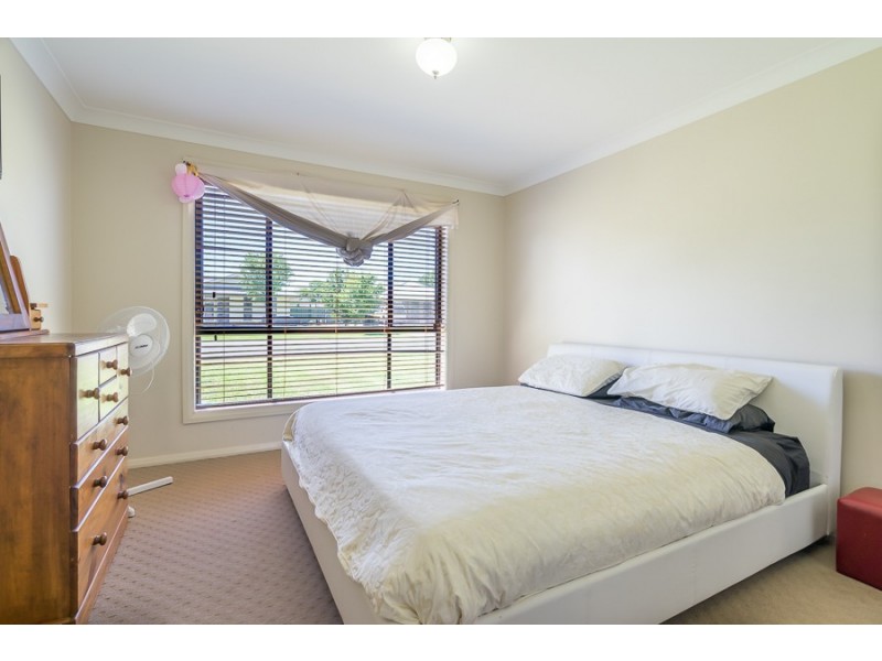 17 Dunheved Circle, Dubbo NSW 2830