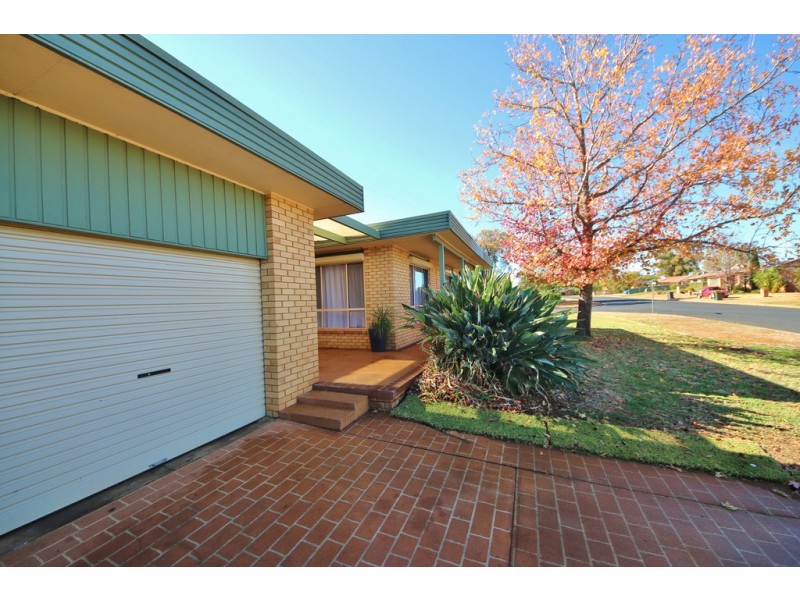 22a Oxley Circle, Dubbo NSW 2830