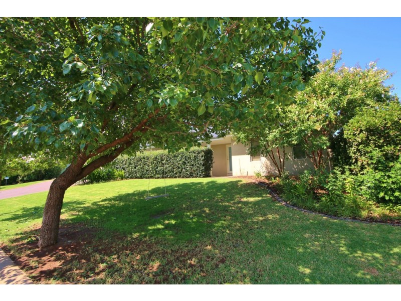 23 Regand Park Boulevard, Dubbo NSW 2830