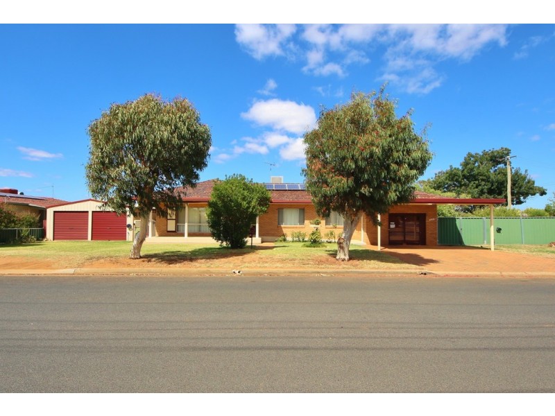 444 Wheelers Lane, Dubbo NSW 2830