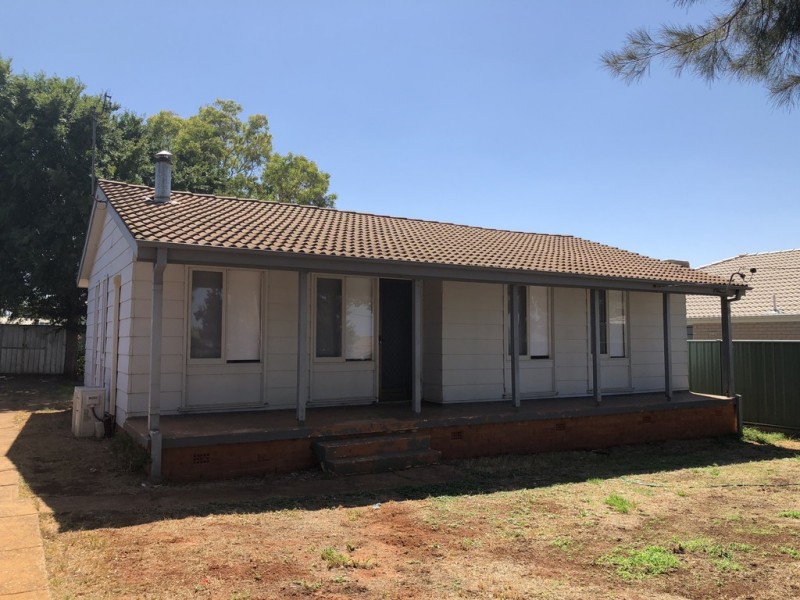 27 Catherine Drive, Dubbo NSW 2830