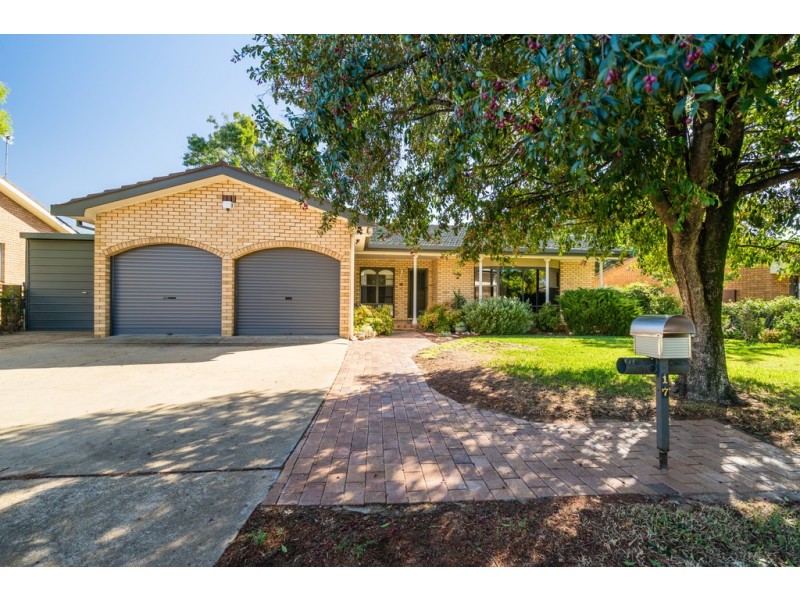 17 Mackay Drive, Dubbo NSW 2830
