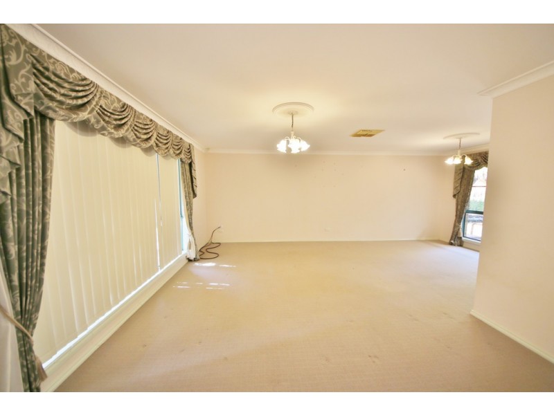 13 Ron Gordon Place, Dubbo NSW 2830