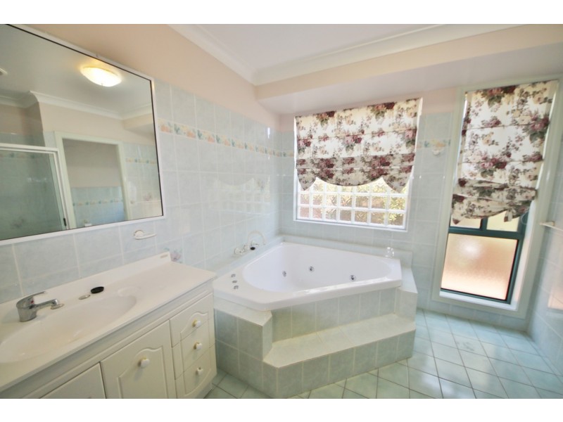 13 Ron Gordon Place, Dubbo NSW 2830