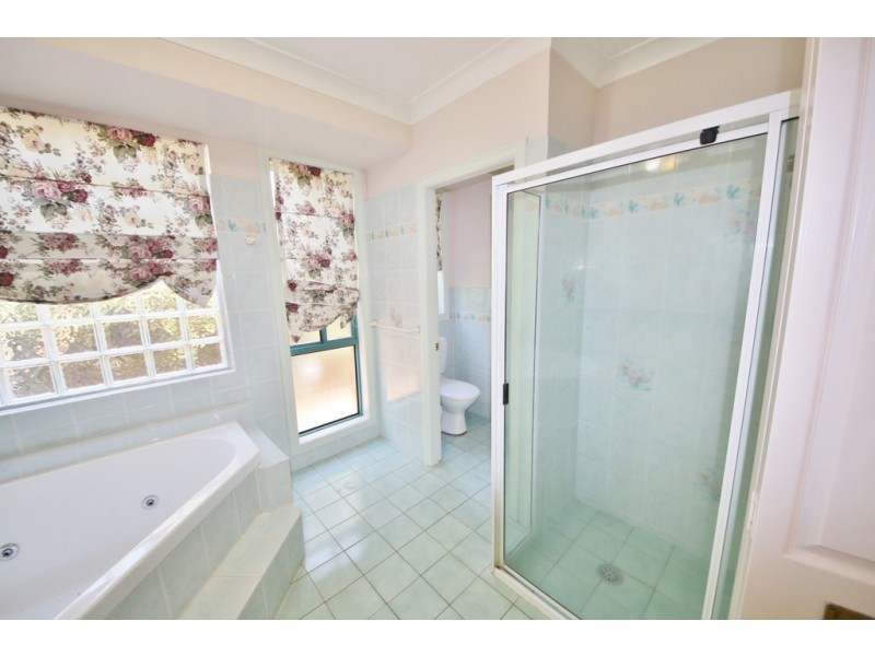 13 Ron Gordon Place, Dubbo NSW 2830
