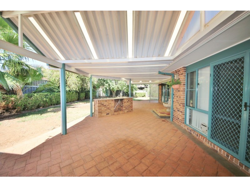 13 Ron Gordon Place, Dubbo NSW 2830