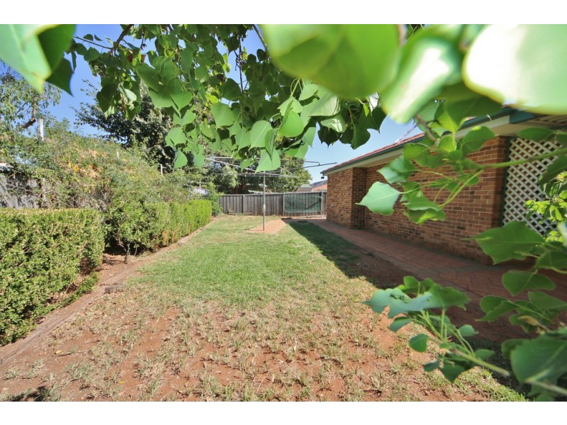 13 Ron Gordon Place, Dubbo NSW 2830