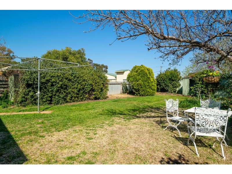 7 Davies Street, Dubbo NSW 2830