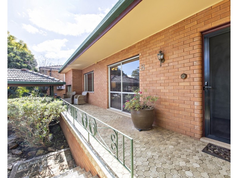 8 BRIGALOW AVENUE, Dubbo NSW 2830