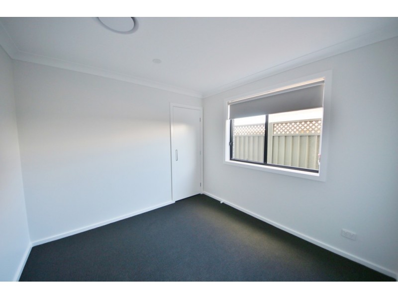 12 Waterfall Crescent, Dubbo NSW 2830