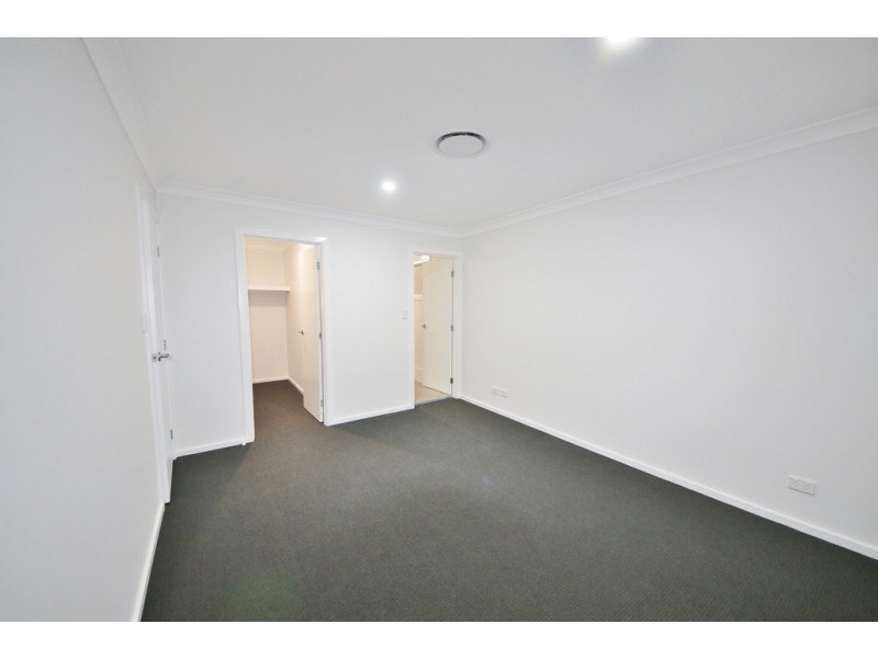 12 Waterfall Crescent, Dubbo NSW 2830