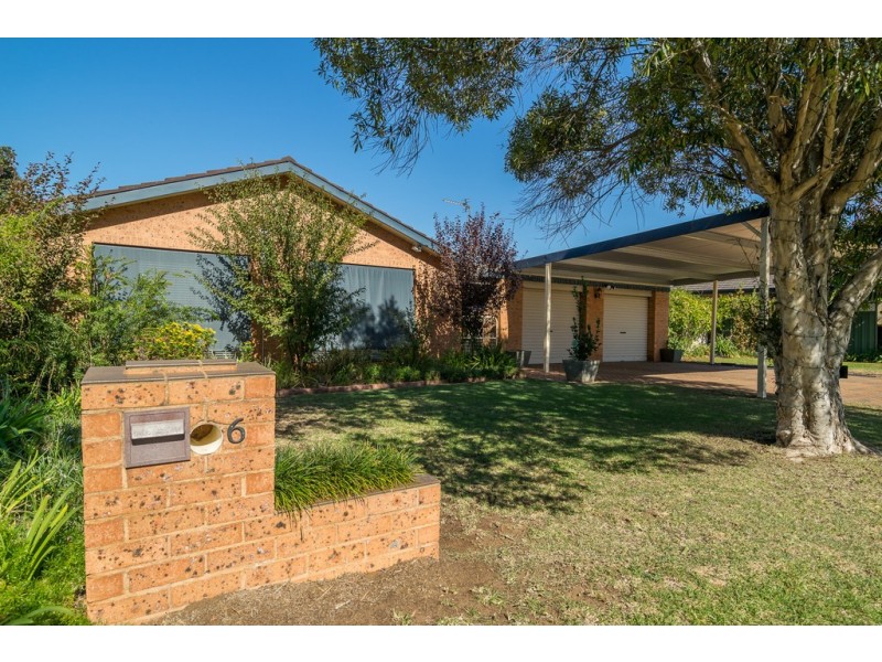 6 Lansdowne Drive, Dubbo NSW 2830