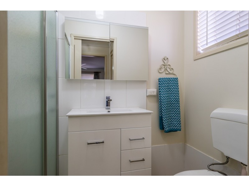 6 Lansdowne Drive, Dubbo NSW 2830