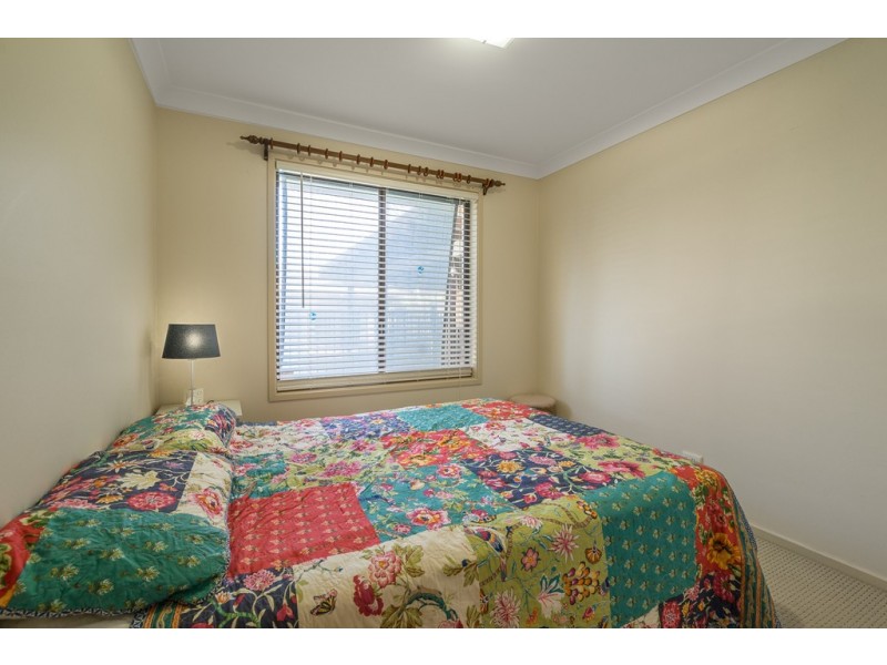 6 Lansdowne Drive, Dubbo NSW 2830