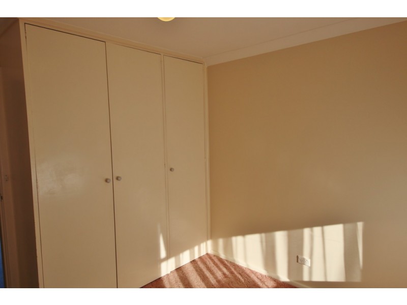 12 Page Avenue, Dubbo NSW 2830