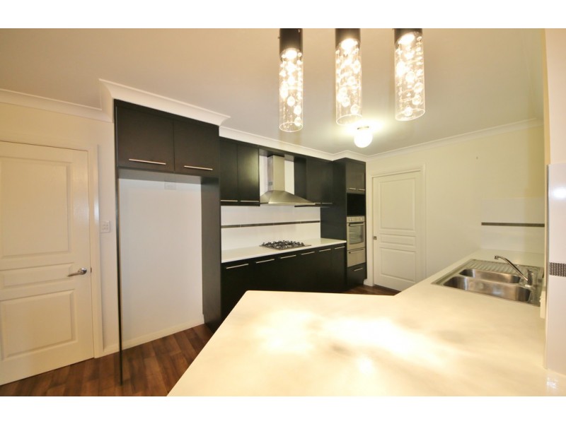 10 Pinnaroo Place, Dubbo NSW 2830