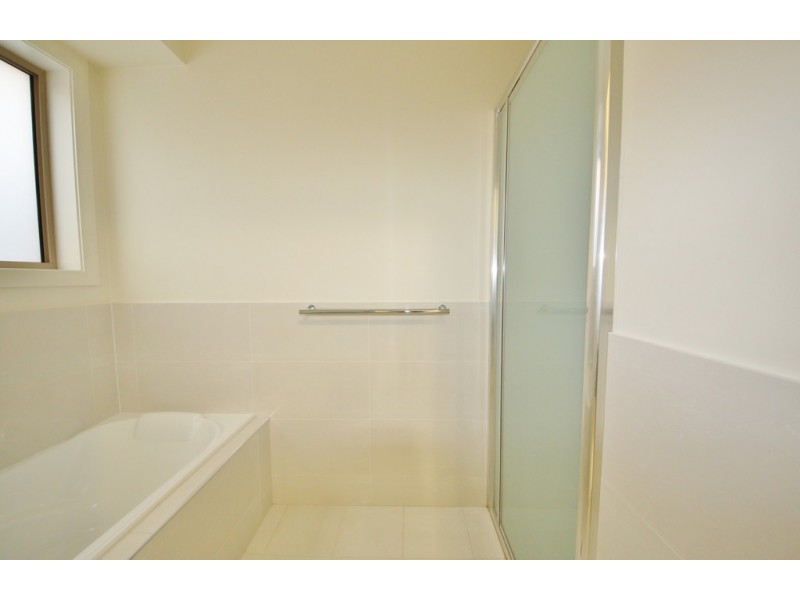 10 Pinnaroo Place, Dubbo NSW 2830