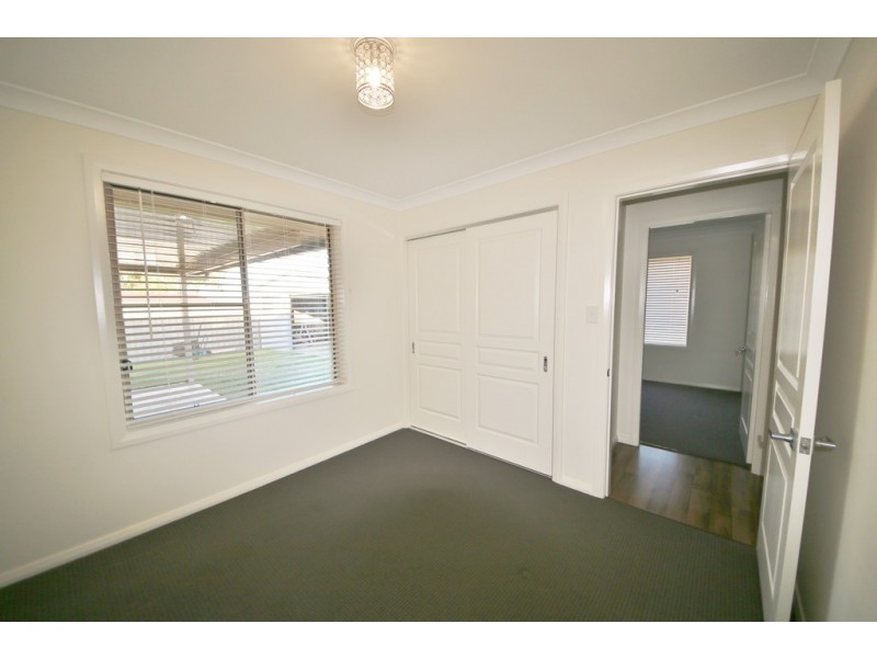 10 Pinnaroo Place, Dubbo NSW 2830