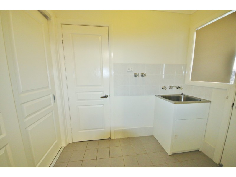 10 Pinnaroo Place, Dubbo NSW 2830