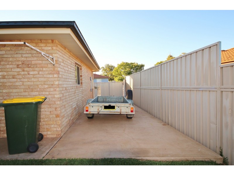 10 Pinnaroo Place, Dubbo NSW 2830