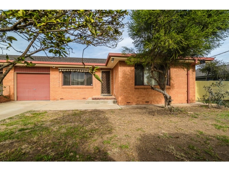9 Reakes Avenue, Dubbo NSW 2830