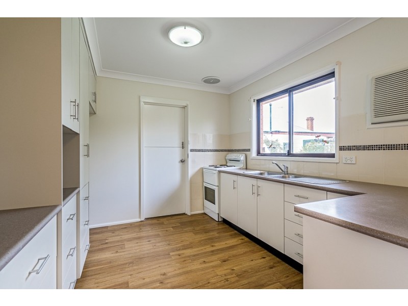 9 Reakes Avenue, Dubbo NSW 2830