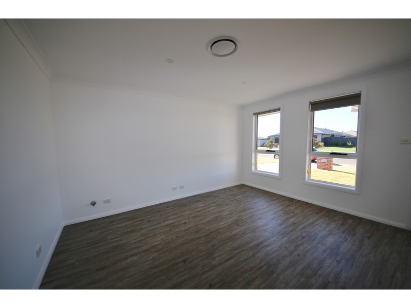 4 Ash Avenue, Dubbo NSW 2830