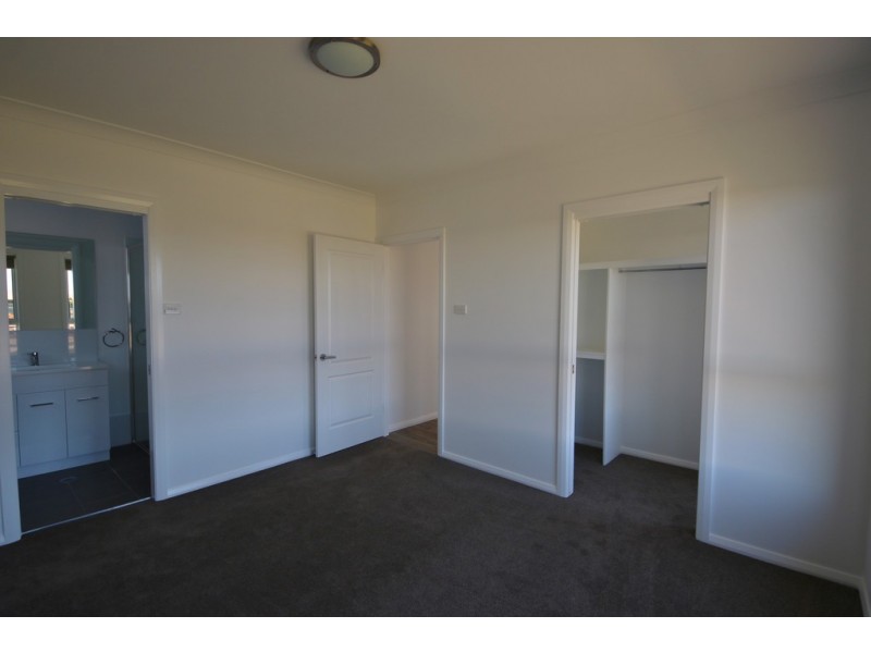 4 Ash Avenue, Dubbo NSW 2830