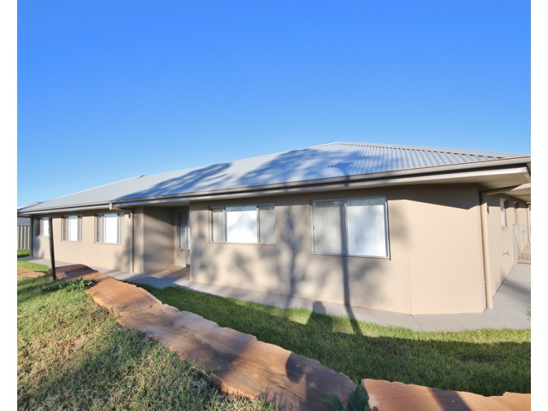 12 Lady Barron Circle, Dubbo NSW 2830