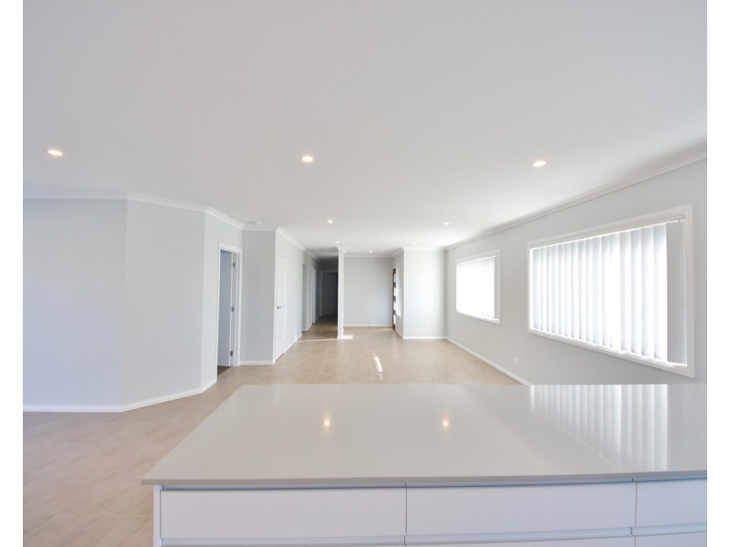 12 Lady Barron Circle, Dubbo NSW 2830