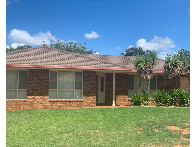 12 Wren Place, Dubbo NSW 2830