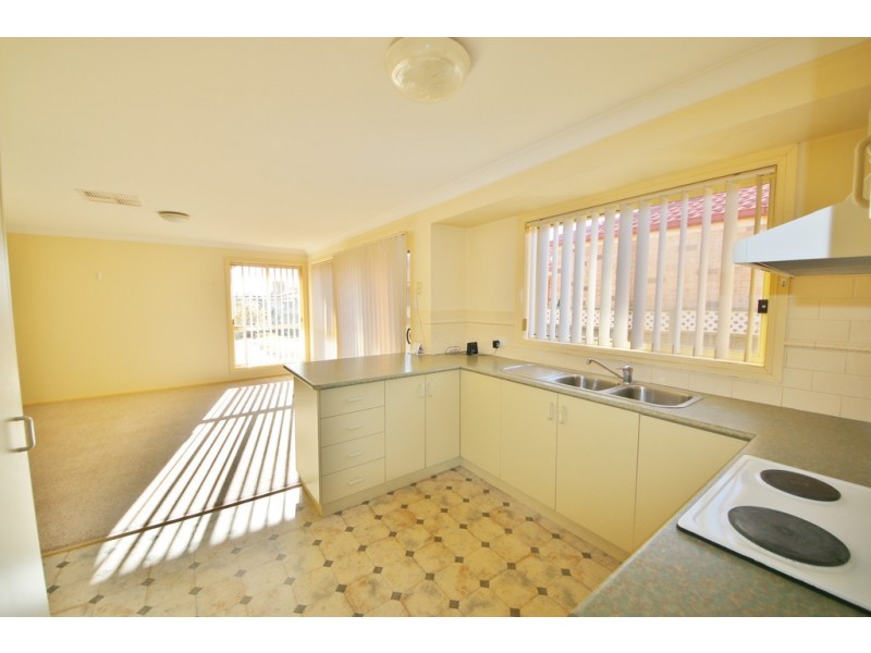 4 Carling Court, Dubbo NSW 2830