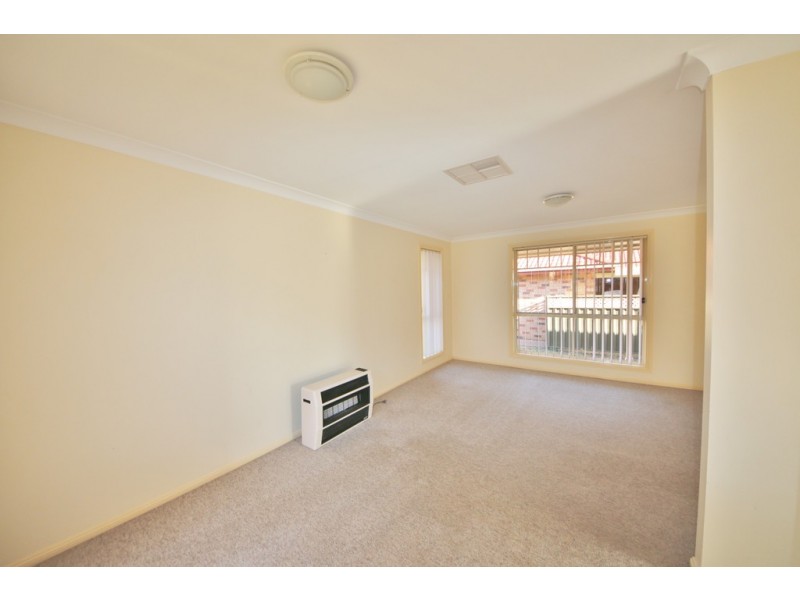 4 Carling Court, Dubbo NSW 2830