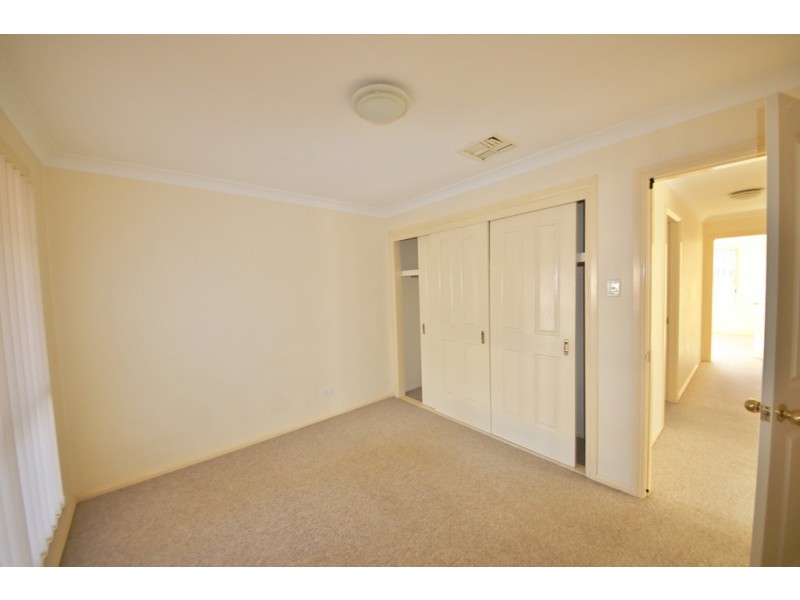 4 Carling Court, Dubbo NSW 2830