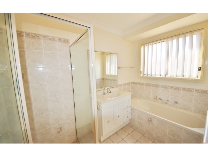 4 Carling Court, Dubbo NSW 2830