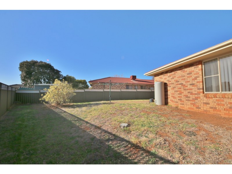 4 Carling Court, Dubbo NSW 2830