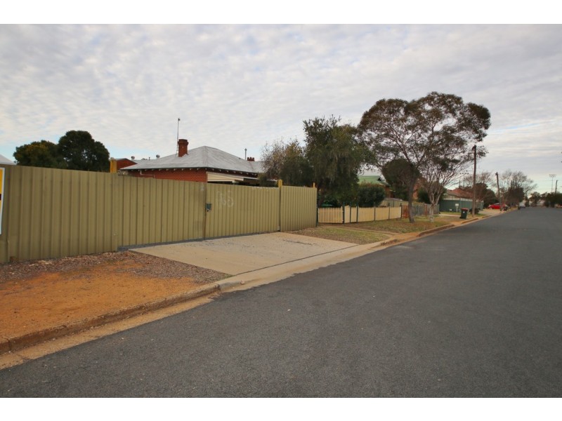 68 GIPPS STREET, Dubbo NSW 2830