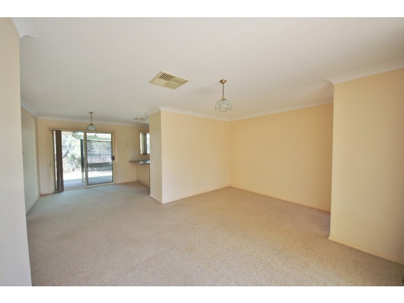 3B Magpie Close, Dubbo NSW 2830
