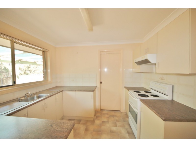 3B Magpie Close, Dubbo NSW 2830