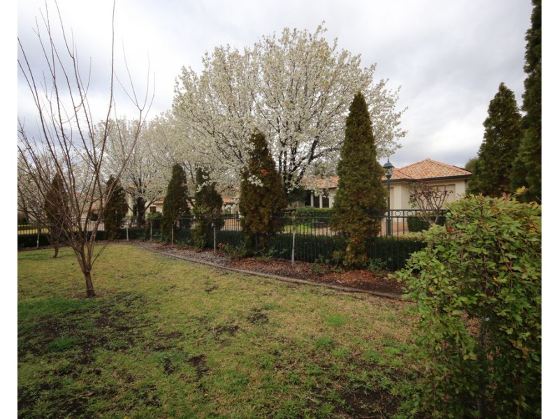 1/3 ROYAL PINES CLOSE, Dubbo NSW 2830