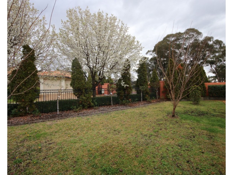 1/3 ROYAL PINES CLOSE, Dubbo NSW 2830