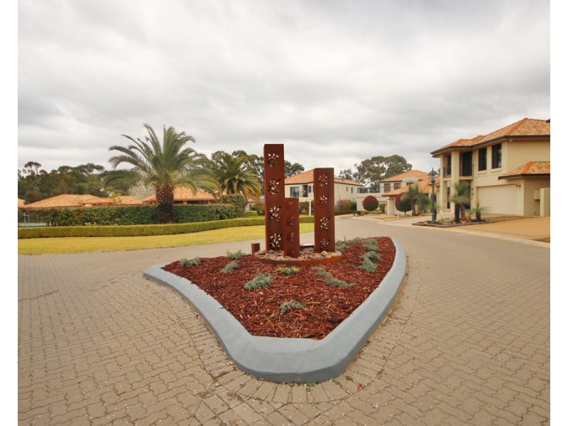 1/3 ROYAL PINES CLOSE, Dubbo NSW 2830