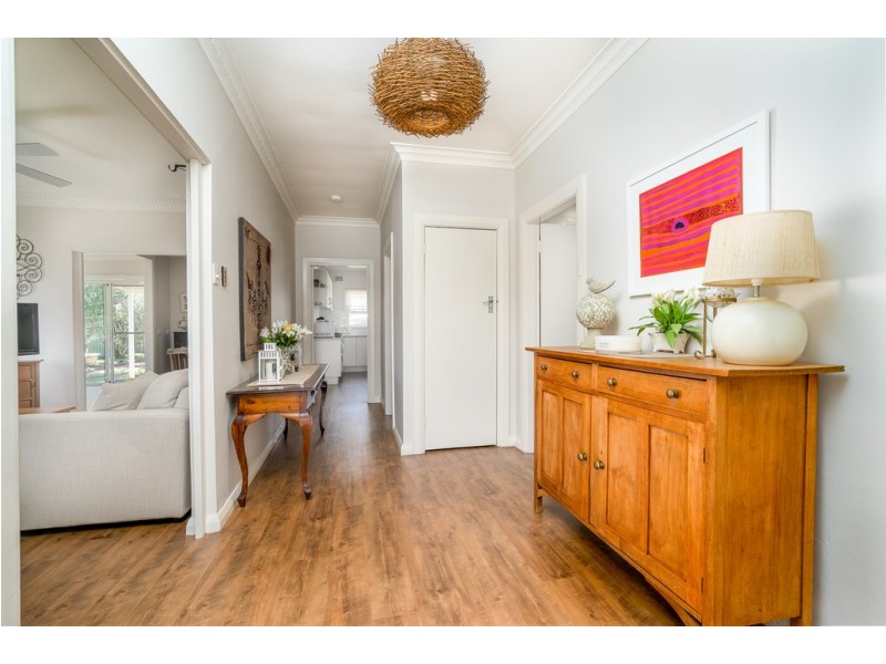 60 Crown Street, Dubbo NSW 2830